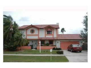 5730 Waterford Dr, Hollywood, FL