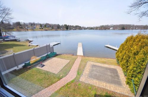 26 Birch St, Waterbury CT  06704-3806 exterior