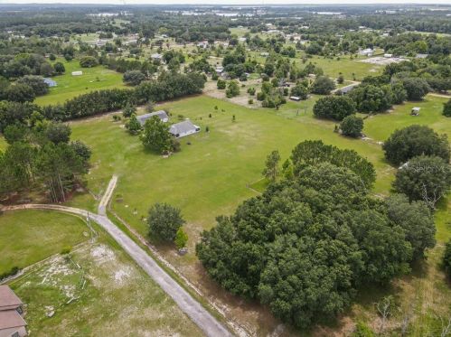 28823 Williams Woods Rd, Tavares, FL 32778-9383