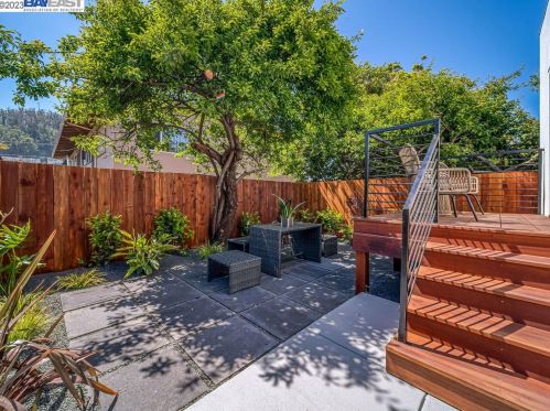 518 Stannage Ave, Berkeley CA  94706-1223 exterior