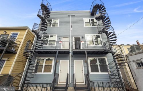 1111 Holbrook Ter, Washington DC 20002-2704 exterior