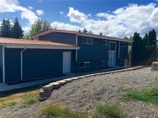 2418 Burcham St, Kelso, WA 98626-5141