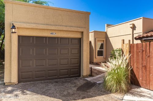 4517 Pyracantha Dr, Tucson, AZ 85741-3909