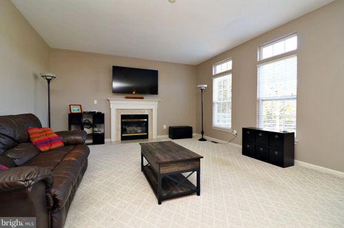 164 Pebble Beach Dr, Charles Town WV  25414-4074 exterior