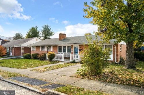 405 King St, Strasburg, VA 22657-2430