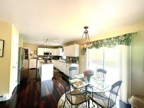 214 Cream St, Poughkeepsie, NY 12601-6316