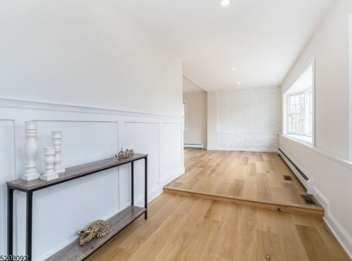 104 King George Rd, Warren NJ  07059-6955 exterior