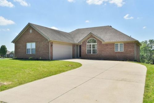 404 Hunters Run Dr, Richmond, KY 40475-9198