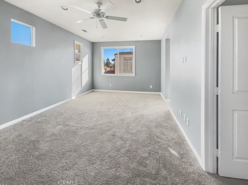 31889 Calle Luz, Temecula CA  92592-3930 exterior