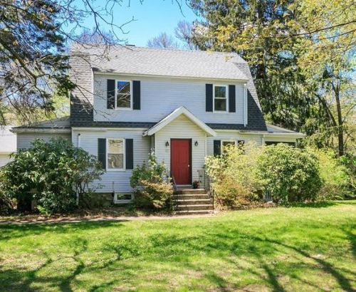 17 Alder Brook Ln, Needham, MA 02492-4133