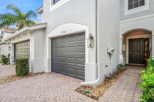15950 Marcello Cir, Naples, FL 34110-2842