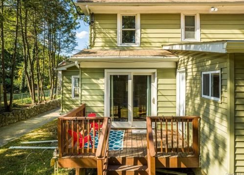 1 Lindbergh Pl, Poughkeepsie NY exterior