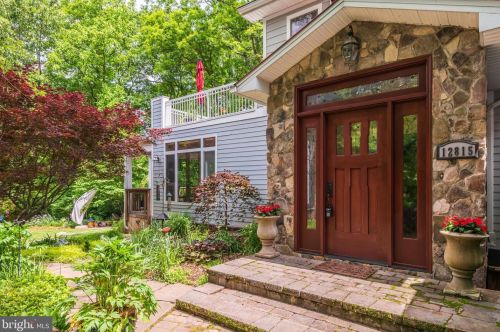 12815 Oxon Rd, Herndon, VA 20171-1718