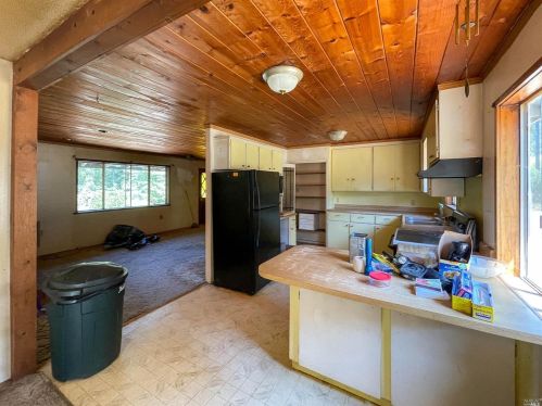 22619 Eastside Rd, Willits CA  95490-9780 exterior