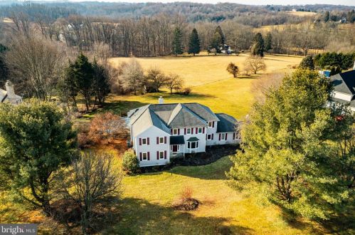 112 Quail Ln, Kennett Sq PA  19348-2652 exterior