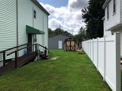 352 Chestnut St, Sewickley PA  15143-1812 exterior
