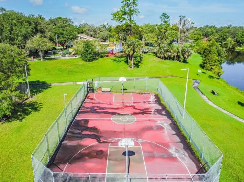 14677 Pine Glen Cir, Lutz FL  33559-3289 exterior