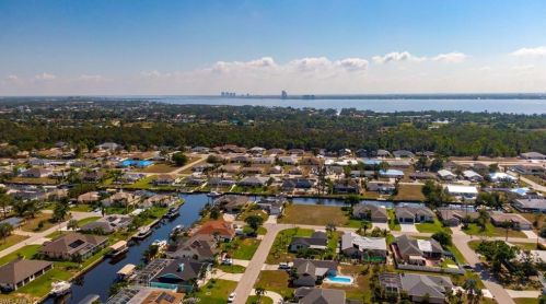 2219 10th Ln, Cape Coral FL  33990-1908 exterior