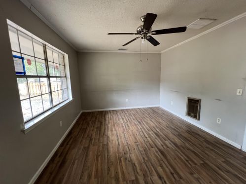 86 Aero Dr, Defuniak Springs, FL 32433-4096