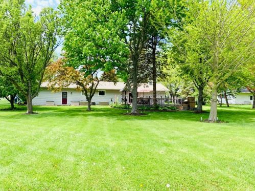 221 150, Valpo IN  46383-9559 exterior