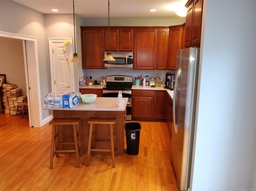 22 Hudson Cir, Marlborough NY  12542-6187 exterior