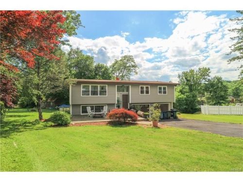 5 Richard St, Mahopac, NY 10541-1905