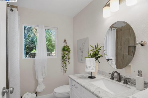 2417 Bellamy St, Modesto CA  95354-3117 exterior