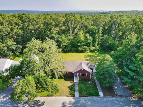 39 Cala Ave, Tiverton RI  02878-3214 exterior