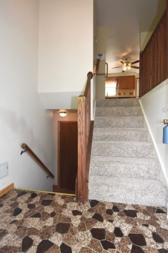 2896 Amy Dr, Library, PA 15129-8955