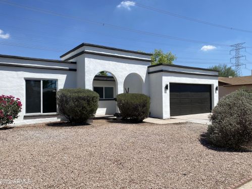 2902 Straford Dr, Chandler, AZ 85224-1031