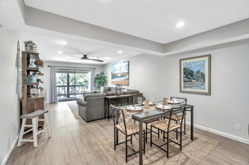 5487 Cribari Grn, San Jose CA  95135-1321 exterior