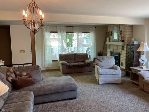 3278 58, Milwaukee WI 53218-4247 exterior