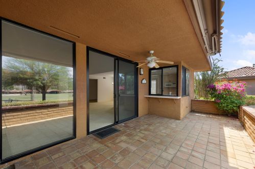 14 Seville Dr, Rancho Mirage CA  92270-3850 exterior