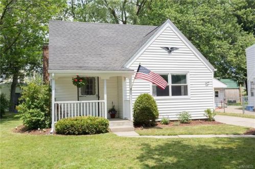 28 Burdette Dr, Buffalo, NY 14225-1768