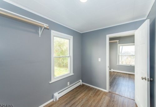 35 Harrison St, Wantage NJ  07461-2119 exterior