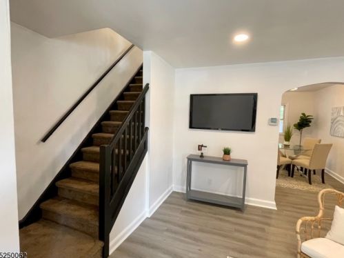 973 Stuyvesant Ave, Irvington, NJ 07111-1185