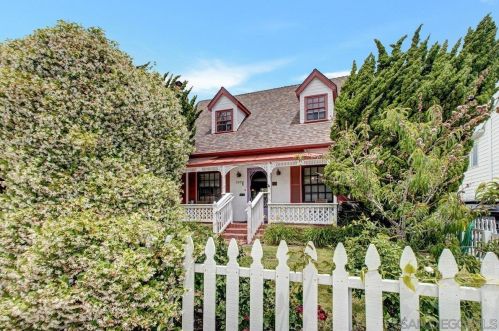 3538 Curtis St, San Diego, CA 92106-1306