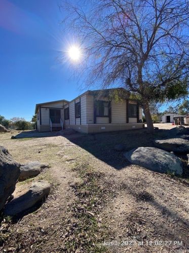 21745 Old Elsinore Rd, Perris CA  92570-7843 exterior