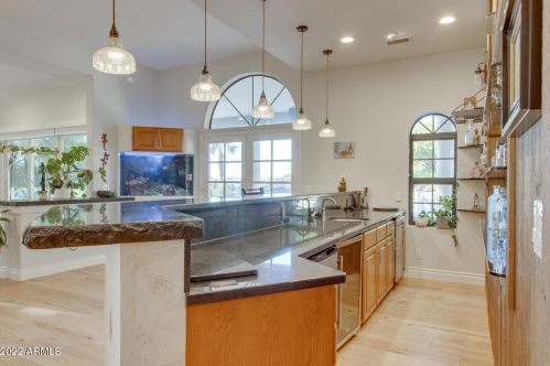 14461 15th Ave, Phoenix AZ  85023-5176 exterior