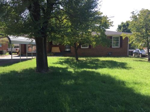 203 James Campbell Blvd, Columbia TN  38401-4331 exterior