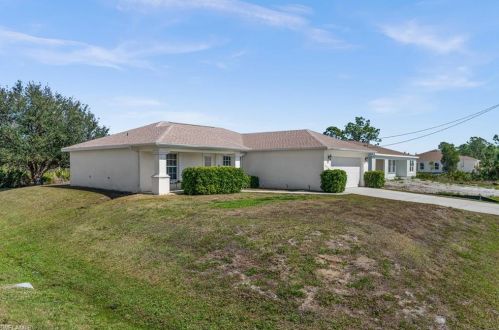 2918 44 St, Lehigh Acres FL 33976-4758 exterior