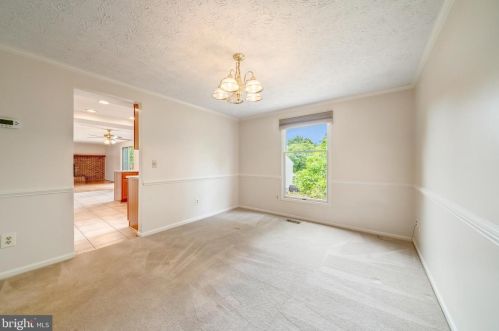 1304 Cold Harbor Ct, Herndon VA 20170-2018 exterior