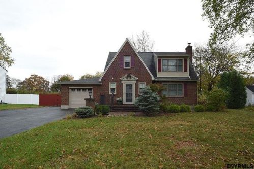 2214 Balltown Rd, Schenectady, NY 12309-2321