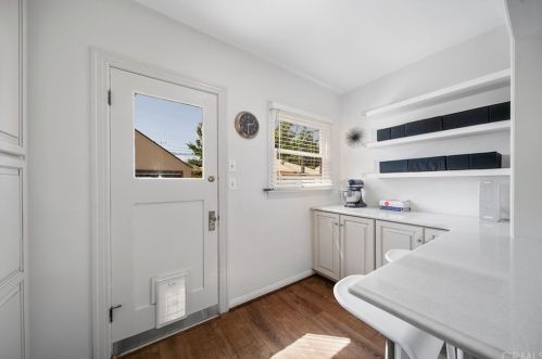 2111 Eucalyptus Ave, Long Beach CA  90806-4518 exterior