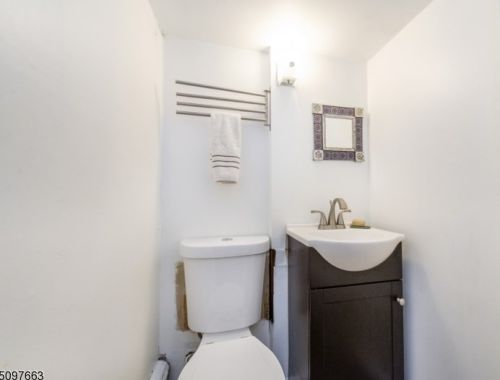 66 Ravine Ave, Nutley NJ  07110-2934 exterior