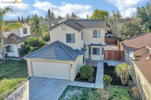 825 Santa Fe Ct, Oakley, CA 94561-1683
