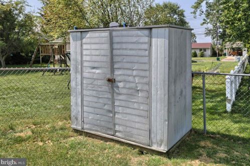 4711 Courtland St, Camp Hill PA  17011-4025 exterior