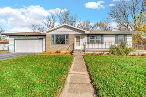 510 Jefferson St, Kouts, IN 46347-9596