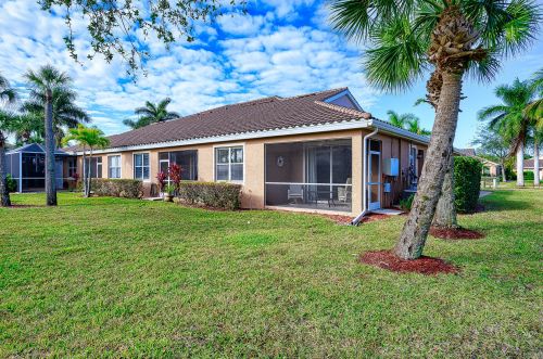 14060 Winchester Ct, Naples, FL 34114-8639