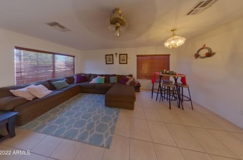 3555 Via Del Sol Dr, Glendale, AZ 85310-5001